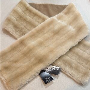 NWT Jax Tan Faux Fur Wrap